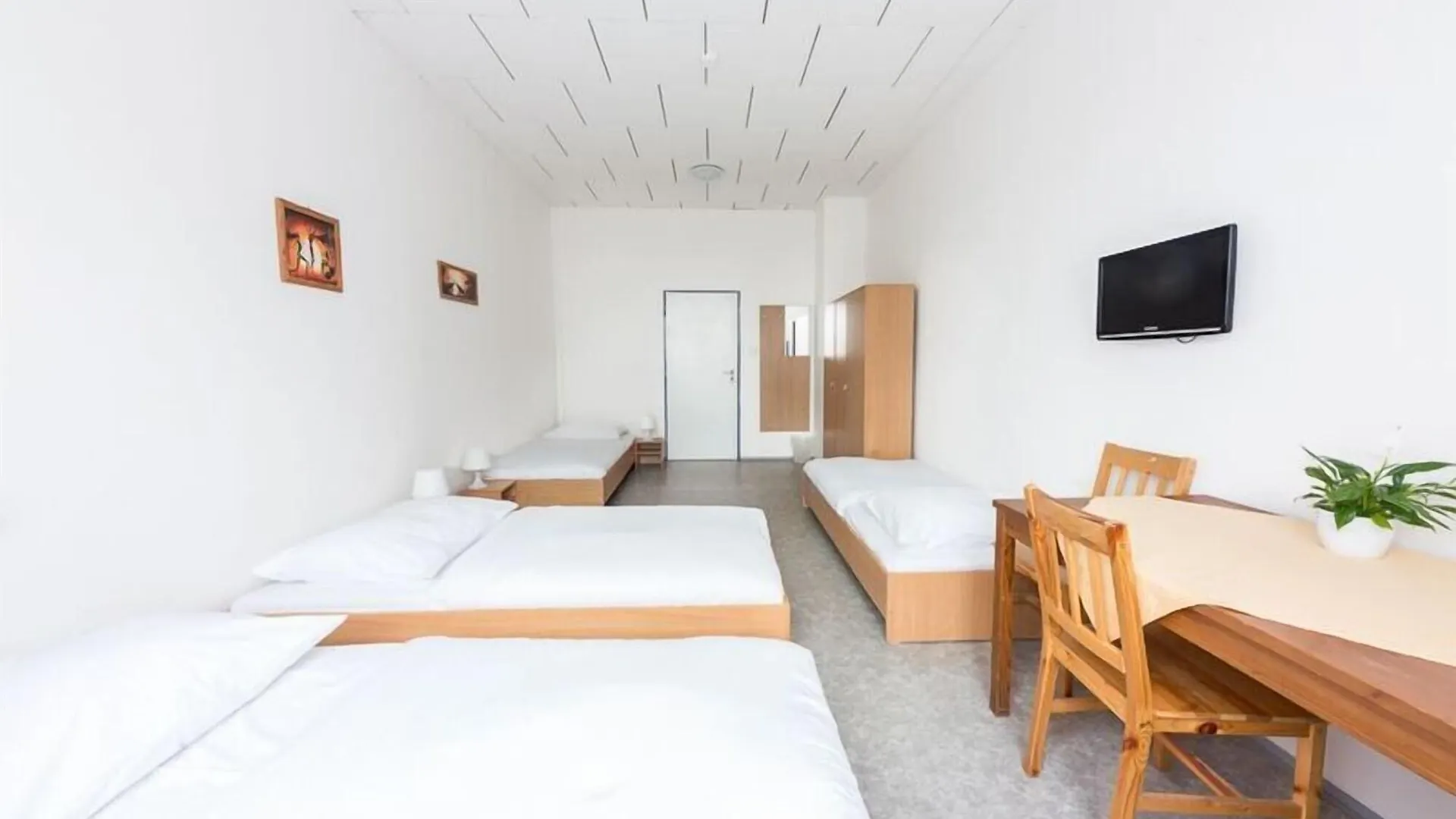 City Hostel Brno Modřice